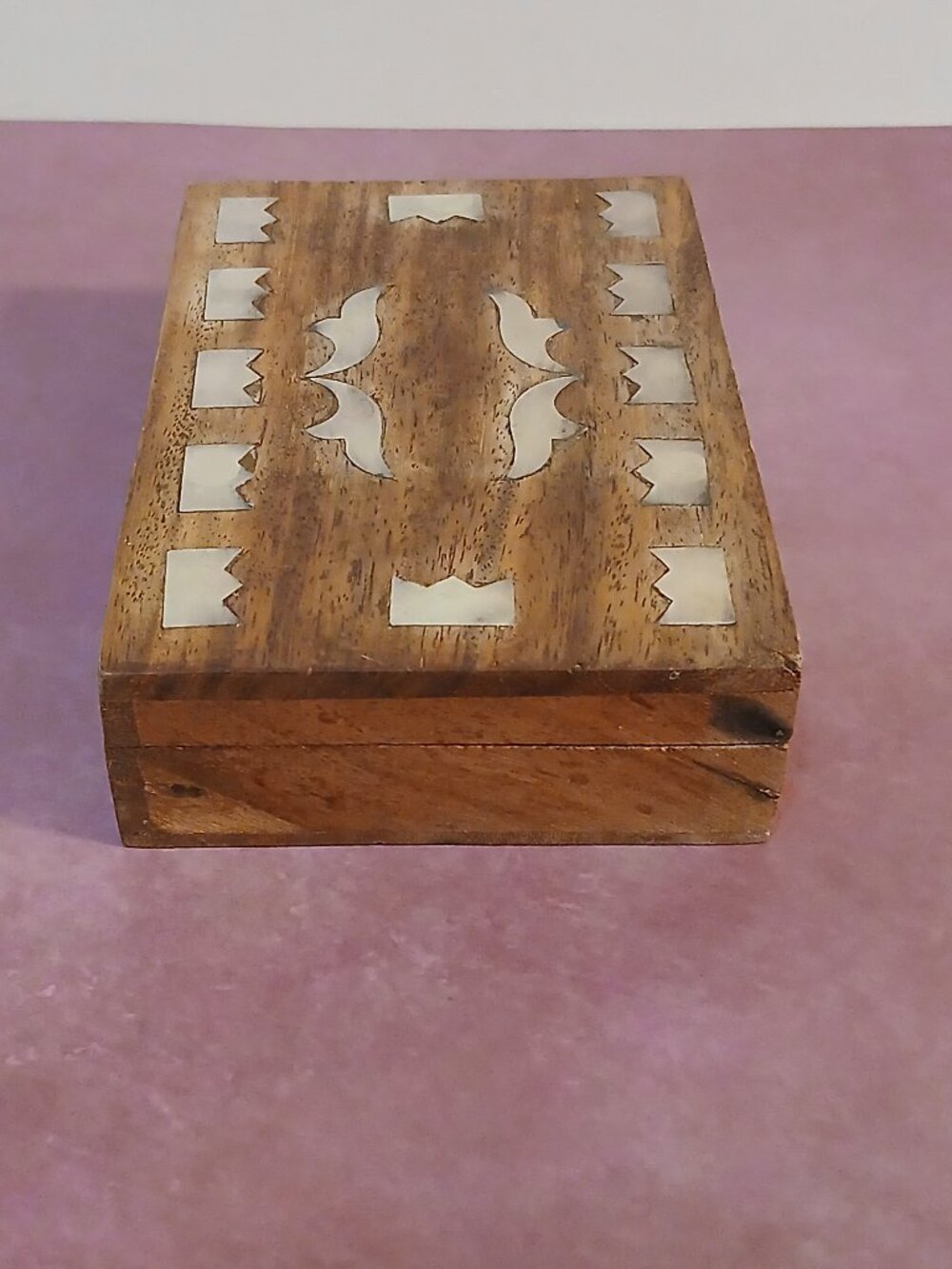 Vintage Wooden Trinket Box with Brass Inlay - Picture 4 of 10